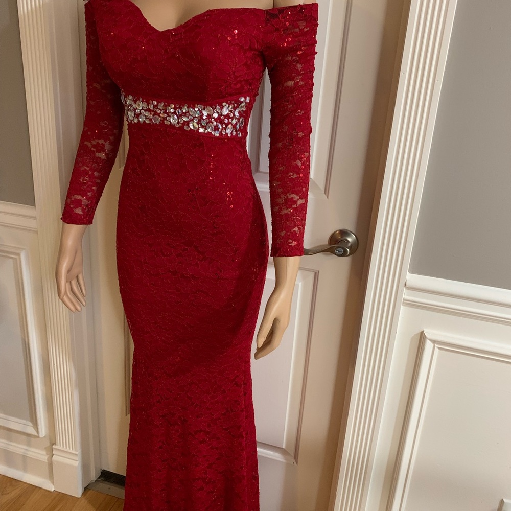 Women junior red lace sequins shoulder off long sleeve maxi dress size (S) - Picture 5 of 10